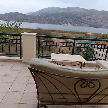 Villa Rania: Ευάερη Βίλα Με Θέα Τη Θάλασσα Lixouri Exterior foto